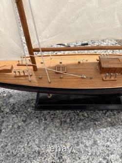 Fine Quality Planked Display Model Sailboat Sloop 33L 37T With Brass Fittings