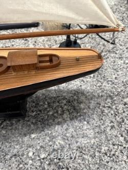Fine Quality Planked Display Model Sailboat Sloop 33L 37T With Brass Fittings