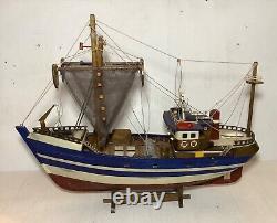 Great Briton or French coastal trawler Boat Wooden Fishing Model 18 Assembled
