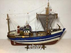 Great Briton or French coastal trawler Boat Wooden Fishing Model 18 Assembled