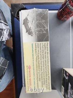 Gullows U. S. S. Frigate Constitution Wood Ship Model Kit 153 NEW 1/26 = 1'. 0