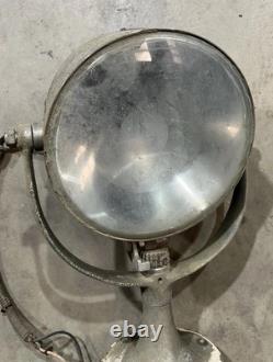 Half Mile Ray Model 833 Ship Chris Craft Wood Boat Deck Bow Light Boating