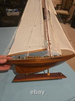 Handcrafted Model Yacht, SHAMROCK V replica. Elegant nautical display
