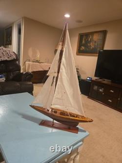Handcrafted Model Yacht, SHAMROCK V replica. Elegant nautical display