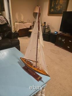 Handcrafted Model Yacht, SHAMROCK V replica. Elegant nautical display