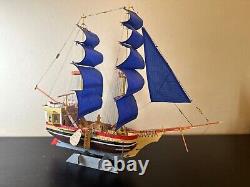 Handcrafted Wooden Model Ship CLAM FISHING BOAT 1.814 MARIA MEDITERRANEA