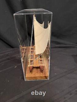Hawaiian Voyaging Outrigger Canoe Koa Wood Model Traditional Sailing Boat/Case