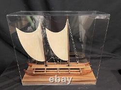 Hawaiian Voyaging Outrigger Canoe Koa Wood Model Traditional Sailing Boat/Case