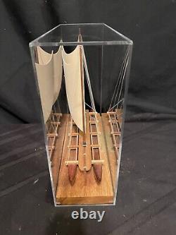 Hawaiian Voyaging Outrigger Canoe Koa Wood Model Traditional Sailing Boat/Case