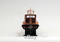 Hemingway's Pilar Fishing Boat 28 Wood Model Assembled