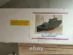 JAC Models US Army Large Tugboat (LT-5) Length 10.75 New