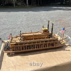 King of the Mississippi Paddle Steamer 180 Artesania Latina Wood model Vintage