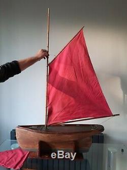 LATE 19th CENTURY FRENCH GAFF RIGGED BOAT / MODEL / POND