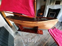 LATE 19th CENTURY FRENCH GAFF RIGGED BOAT / MODEL / POND