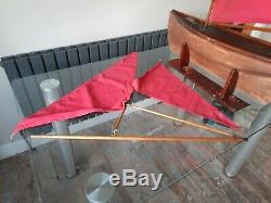 LATE 19th CENTURY FRENCH GAFF RIGGED BOAT / MODEL / POND