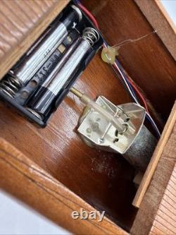 Lilliput Gordie model barrel back speedboat W stand Chris Craft Style Electric