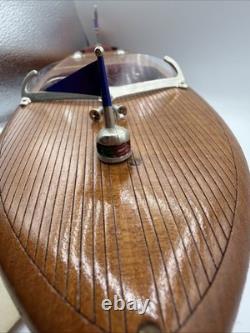 Lilliput Gordie model barrel back speedboat W stand Chris Craft Style Electric