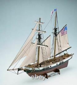 Mamoli MV50 Newport Wood Plank-On-Frame Ship Model Kit Scale 1/57