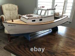 Midwest Boothbay Lobster Boat R/C Electric Model COMPLETE