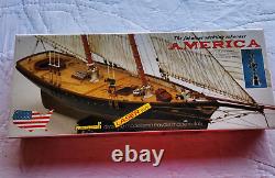 Model Boat Ship Yachting Schooner America Made in Italy Wood Kit Mamoli