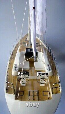 Model Sailing Boat Nautor Swan 105