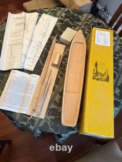Model Shipways 1851 Flying Fish Clipper Ship 196 Wood Hull Model Kit Boat 1953
