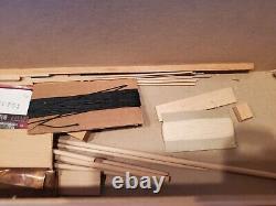 Model Shipways 1851 Flying Fish Clipper Ship 196 Wood Hull Model Kit Boat 1953