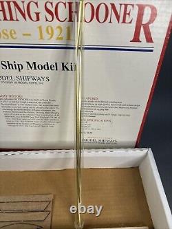 Model Shipways Bluenose 1921 Canadian Fishing Schooner 1/64 SCALE #2130