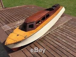 Model boat. Bassett lowke early pre war streamlinea