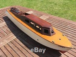 Model boat. Bassett lowke early pre war streamlinea