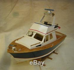 Model boat kit cabin cruiser / sport fishing boat wooden build with free motor