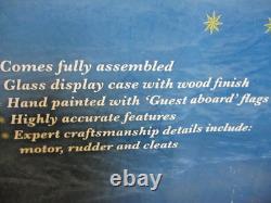 Muskoka Cedar Strip Assembled Wooden Model Speed Boat With Glass Display Case