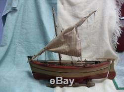 NICE! RARE Vintage Wood Model Fishing / Sail Boat on Base #2514