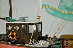 PELLWORM Modern Crab Fishing Boat Scale 1/48 Wood Model Ship Kit Yuanqing
