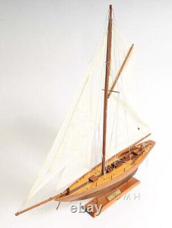 Pen Duick Small Sailboat Model