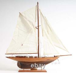 Pen Duick Small Sailboat Model