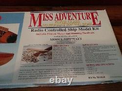 RARE Model Shipways Miss Adventure fleet class mahogany racing boat Radio Cont