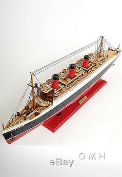 RMS Queen Mary Cruise Ship Ocean Liner 32 Wood Model Boat With Display Case