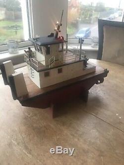 R/c Radio Controlled Model Push Tug Boat