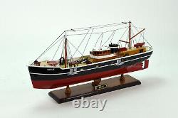 Sirius Handmade Wooden Boat Model 26 in the Comic Book