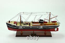 Sirius Handmade Wooden Boat Model 26 in the Comic Book