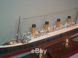 Titanic Wood Ship Model Franklin Mint Limited Edition 40/1000 With Dust Cover