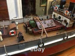 Tug Boat model built by a model engineer