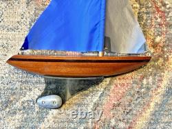 VTG LG Wooden Sailboat Model Pond Yacht Boat Nautical Decor 22 Tall Weighted