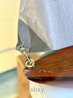 VTG LG Wooden Sailboat Model Pond Yacht Boat Nautical Decor 22 Tall Weighted