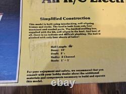 VTG NOS Midwest Boothbay Lobster Boat R/C Balsa Model Boat Kit No. 964 30 Hull