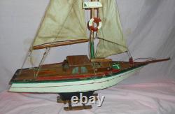 VTG Pond Wood Model Ship Boat Sailboat Yacht Nautical Coastal Schooner! AS IS