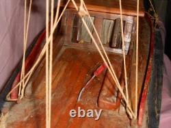 VTG Pond Wood Model Ship Boat Sailboat Yacht Nautical Coastal Schooner! AS IS