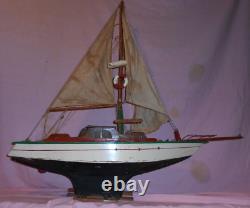 VTG Pond Wood Model Ship Boat Sailboat Yacht Nautical Coastal Schooner! AS IS