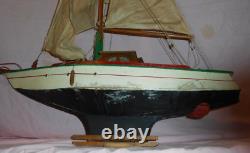 VTG Pond Wood Model Ship Boat Sailboat Yacht Nautical Coastal Schooner! AS IS
